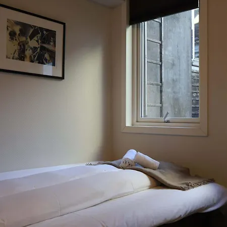 Apartment Dinbnb I Charming 3-bedroom In The Heart Of The *