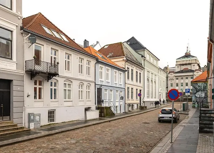 Dinbnb I Charming 3-bedroom In The Heart Of The Apartamento Bergen